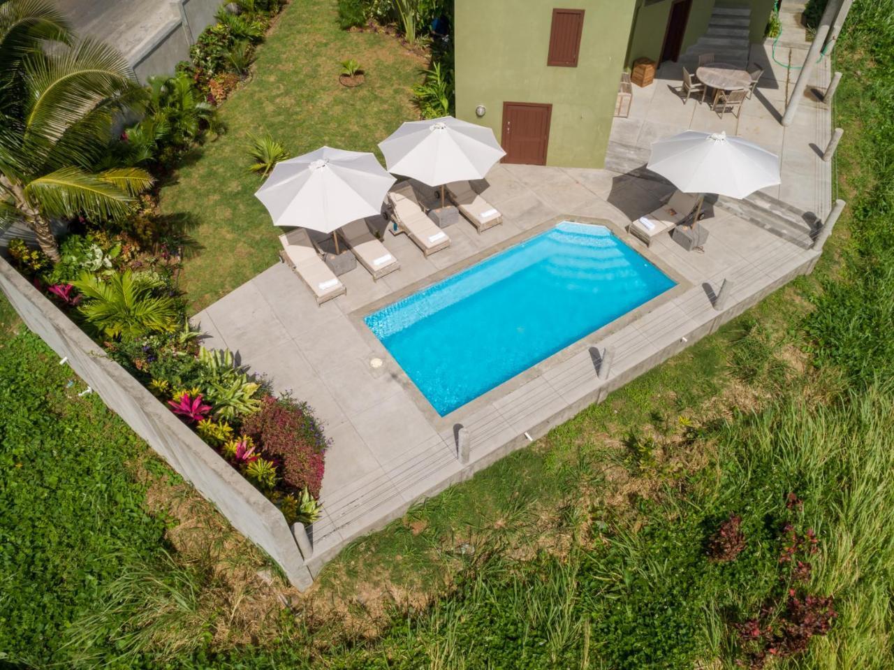 Pagua Bay House - Oceanfront Cabana'S Marigot المظهر الخارجي الصورة