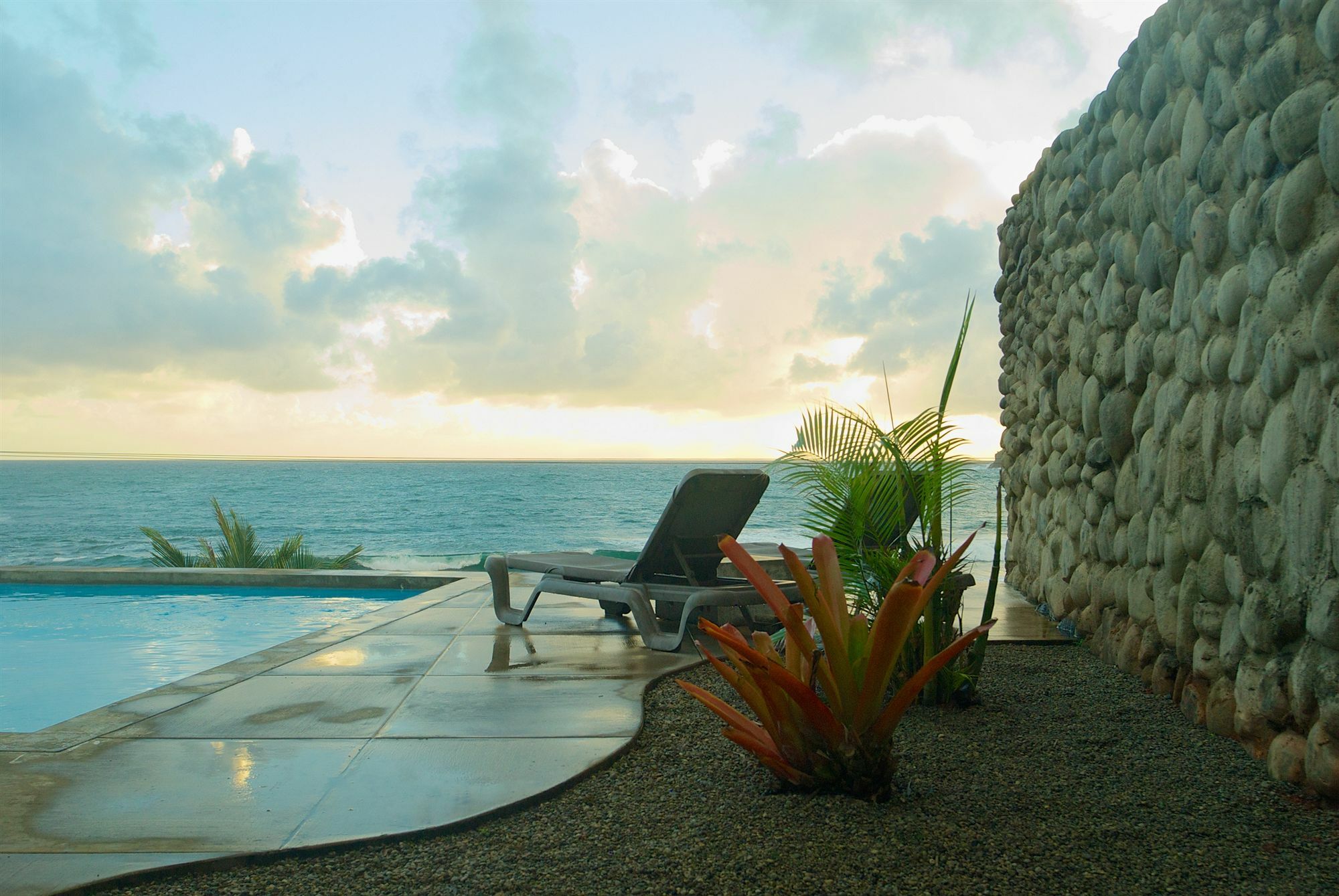 Pagua Bay House - Oceanfront Cabana'S Marigot المظهر الخارجي الصورة