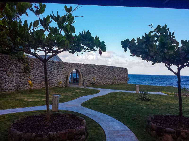 Pagua Bay House - Oceanfront Cabana'S Marigot المظهر الخارجي الصورة
