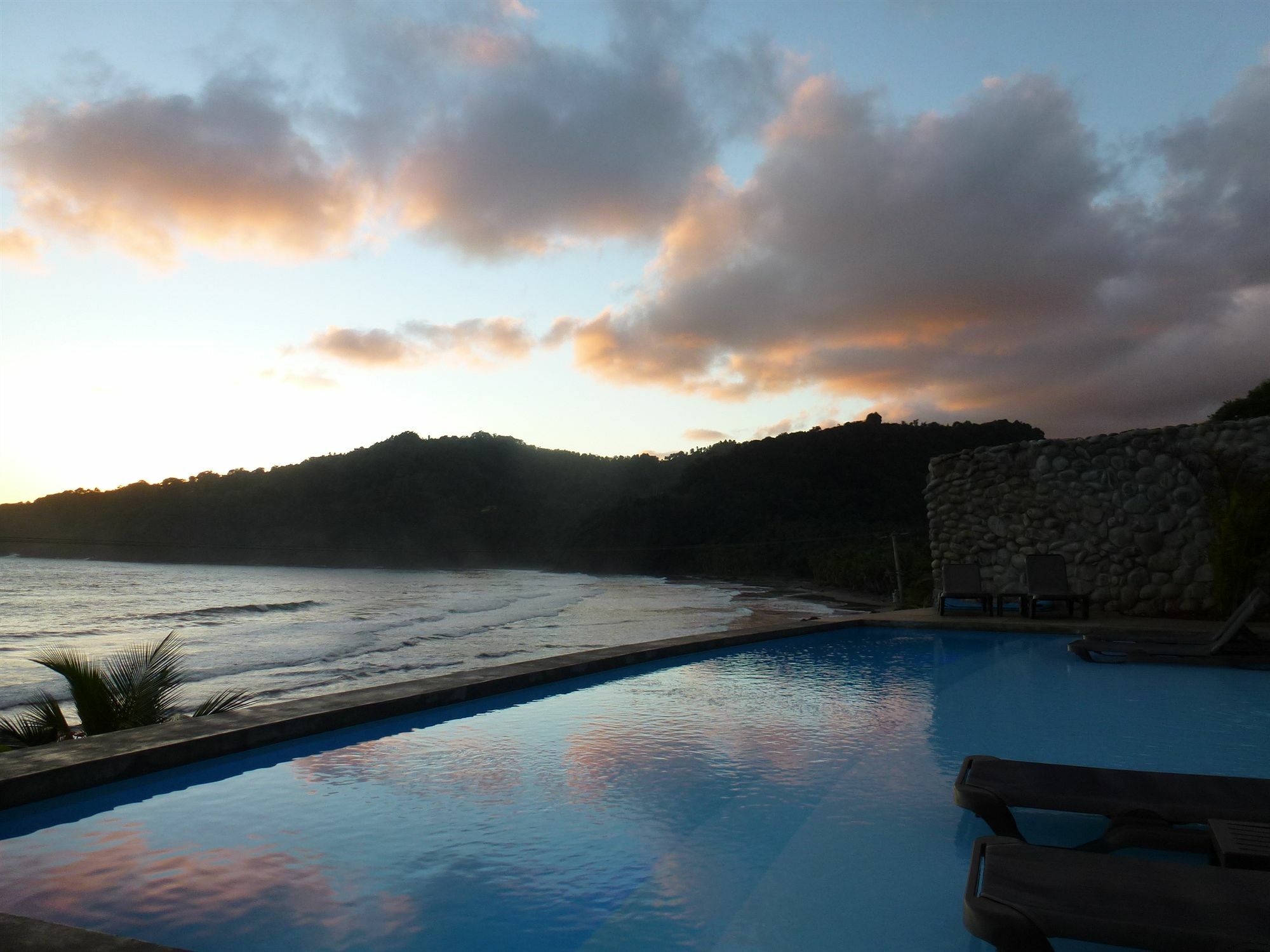 Pagua Bay House - Oceanfront Cabana'S Marigot المظهر الخارجي الصورة